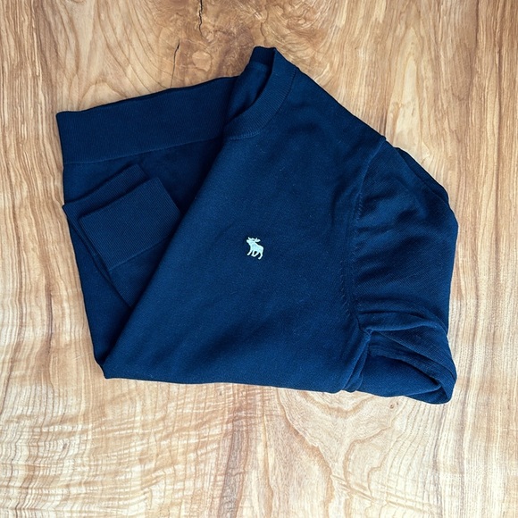 Men’s Abercrombie & Fitch medium Navy sweater - Picture 6 of 7